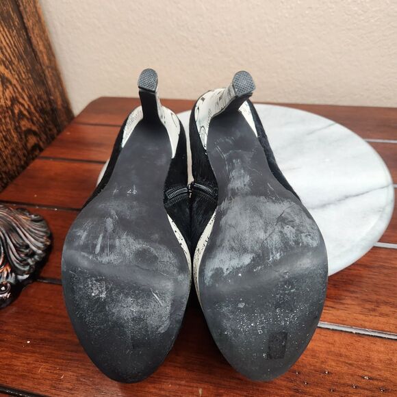 Shoes Of Prey Heels Womens 37 Black White Newspaper Custom Stiletto Platform - Picture 4 of 15